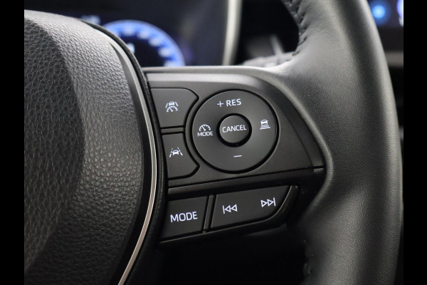 Toyota Corolla Cross HYBRID 140 DYNAMIC STYLEPACK BI-TONE GARANTIE 2035 CARPLAY NAVIGATIE.ELEKTRISCHE A.KLEP. CLIMA.CRUISE ETC