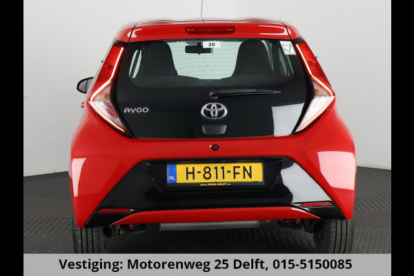 Toyota Aygo 1.0 VVT-i X-PLAY CARPLAY NAVI GARANTIE 2030* . CAMERA . DEALER ONDERHOUDEN . APPLE CARPLAY & ANDROID AUTO
