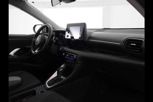 Toyota Yaris 1.5 HYBRID AUTOMAAT BUSINESS PLUS GARANTIE 8-2031 CAMERA . APPLE CARPLAY & ANDROID AUTO . ELEKTRISCHE RAMEN V+A . KEYLESS START