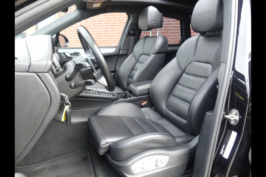 Porsche Macan 3.0 GTS Luchtvering/Pano/Trekhaak/Sportchrono