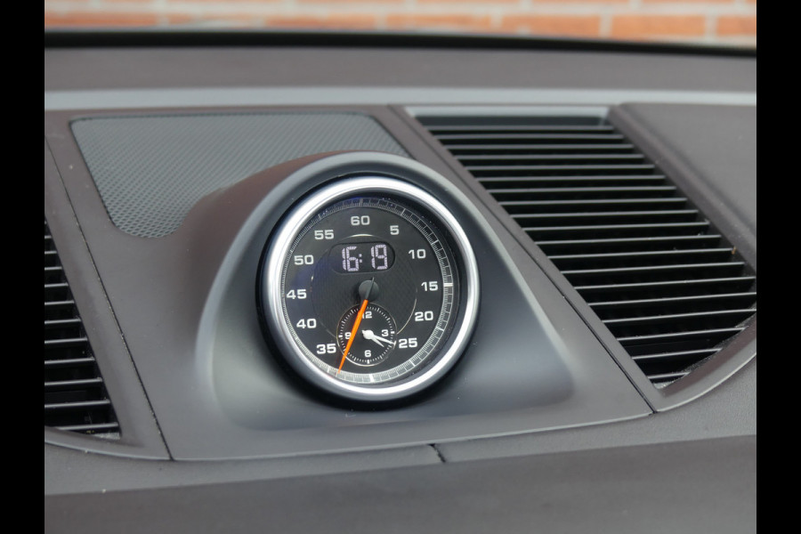 Porsche Macan 3.0 GTS Luchtvering/Pano/Trekhaak/Sportchrono