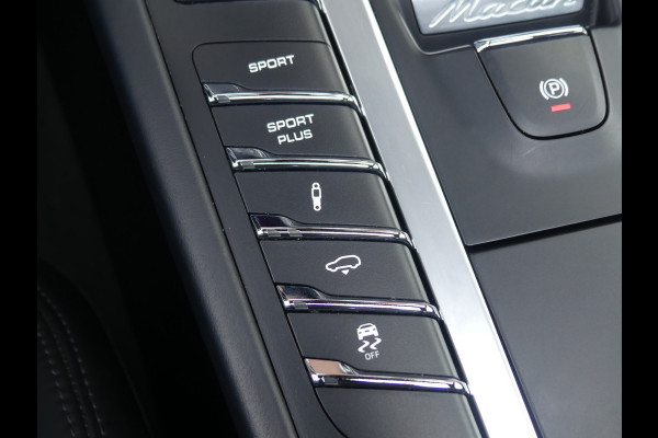 Porsche Macan 3.0 GTS Luchtvering/Pano/Trekhaak/Sportchrono