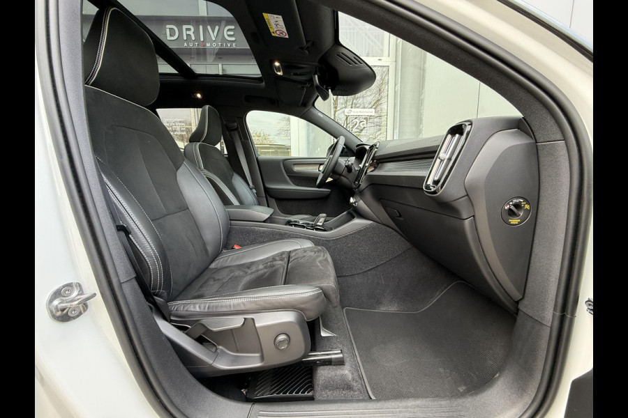 Volvo XC40 1.5 T4 Recharge R-Design |Pano|H/K|Winterpakket|360Cam|Trekhaak