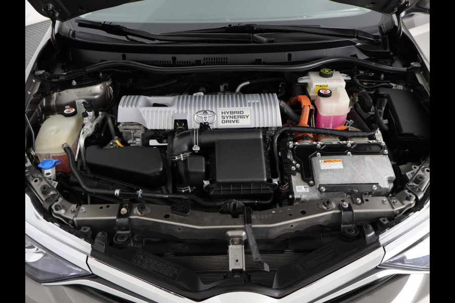 Toyota Auris Touring Sports 1.8 Hybrid Dynamic CAMERA . FULL MAP NAV . KEYLESS START/STOP . CRUISE CONTROL