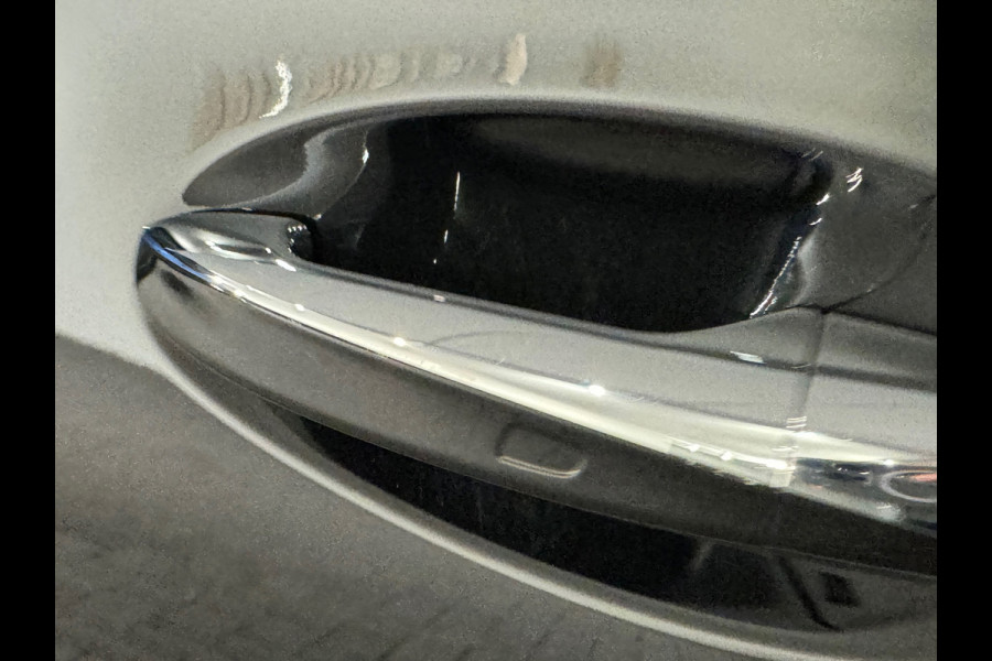 Mercedes-Benz A-Klasse 250 AMG Edition Premium+ Pano|Keyless|Camera|