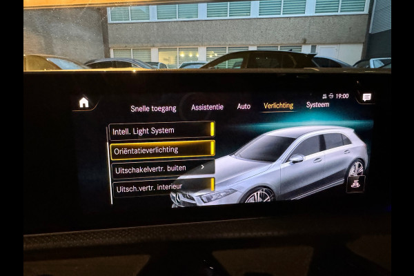 Mercedes-Benz A-Klasse 250 AMG Edition Premium+ Pano|Keyless|Camera|