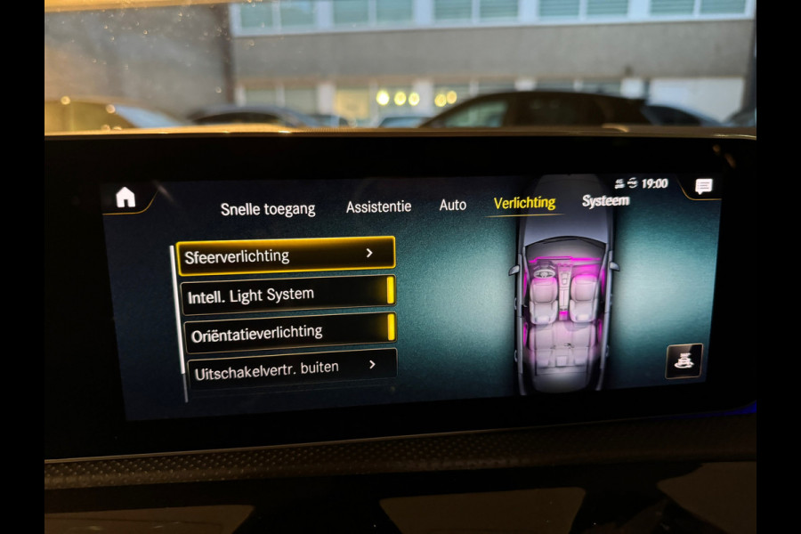 Mercedes-Benz A-Klasse 250 AMG Edition Premium+ Pano|Keyless|Camera|