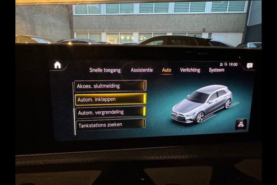 Mercedes-Benz A-Klasse 250 AMG Edition Premium+ Pano|Keyless|Camera|