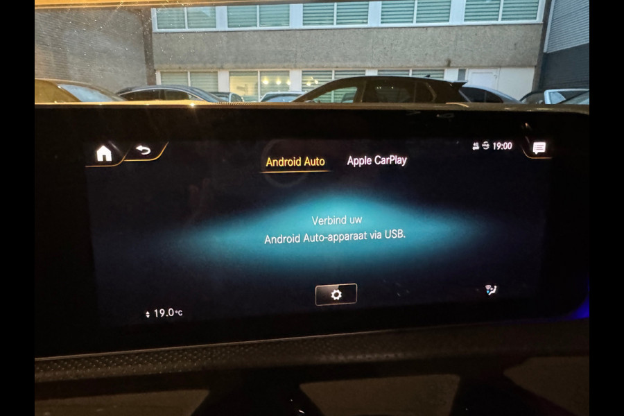 Mercedes-Benz A-Klasse 250 AMG Edition Premium+ Pano|Keyless|Camera|