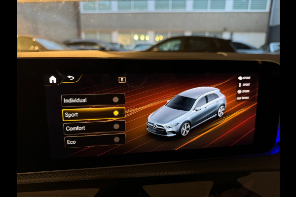 Mercedes-Benz A-Klasse 250 AMG Edition Premium+ Pano|Keyless|Camera|