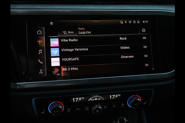 Audi Q3 45 TFSI e 245pk S-Line Plus PHEV | Navigatie | Apple Carplay/Android auto | Climate Control | Adaptive Cruise Control | Electrisch bedienbare achterklep | Lichtmetalen Velgen