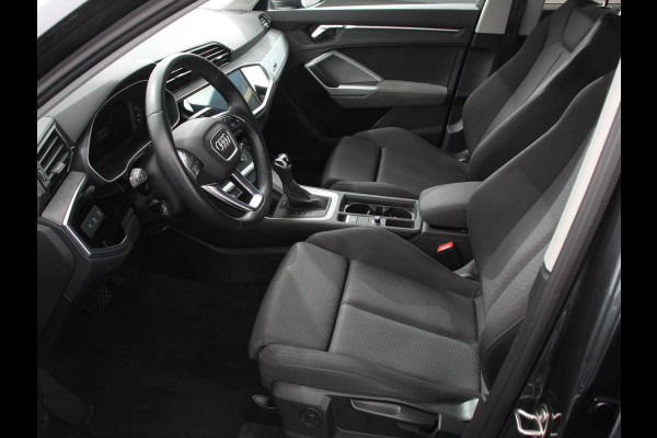 Audi Q3 45 TFSI e 245pk S-Line Plus PHEV | Navigatie | Apple Carplay/Android auto | Climate Control | Adaptive Cruise Control | Electrisch bedienbare achterklep | Lichtmetalen Velgen