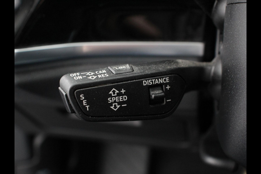 Audi Q3 45 TFSI e 245pk S-Line Plus PHEV | Navigatie | Apple Carplay/Android auto | Climate Control | Adaptive Cruise Control | Electrisch bedienbare achterklep | Lichtmetalen Velgen