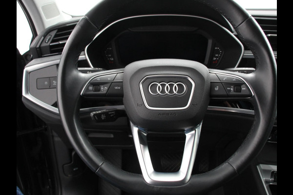 Audi Q3 45 TFSI e 245pk S-Line Plus PHEV | Navigatie | Apple Carplay/Android auto | Climate Control | Adaptive Cruise Control | Electrisch bedienbare achterklep | Lichtmetalen Velgen