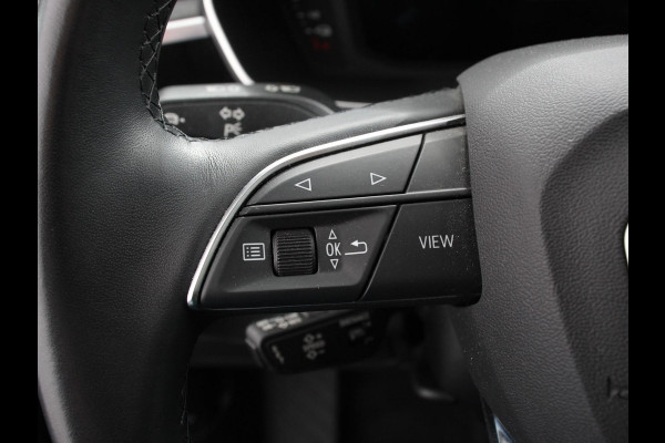 Audi Q3 45 TFSI e 245pk S-Line Plus PHEV | Navigatie | Apple Carplay/Android auto | Climate Control | Adaptive Cruise Control | Electrisch bedienbare achterklep | Lichtmetalen Velgen