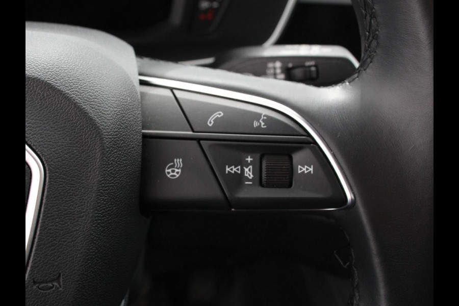 Audi Q3 45 TFSI e 245pk S-Line Plus PHEV | Navigatie | Apple Carplay/Android auto | Climate Control | Adaptive Cruise Control | Electrisch bedienbare achterklep | Lichtmetalen Velgen