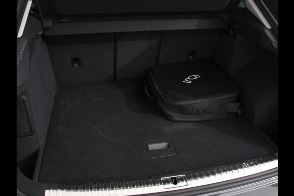 Audi Q3 45 TFSI e 245pk S-Line Plus PHEV | Navigatie | Apple Carplay/Android auto | Climate Control | Adaptive Cruise Control | Electrisch bedienbare achterklep | Lichtmetalen Velgen