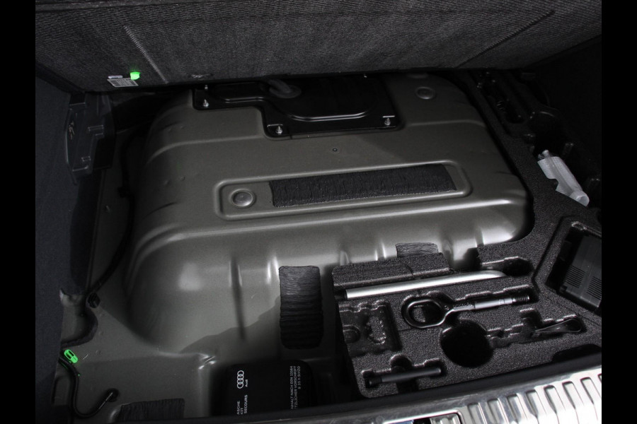 Audi Q3 45 TFSI e 245pk S-Line Plus PHEV | Navigatie | Apple Carplay/Android auto | Climate Control | Adaptive Cruise Control | Electrisch bedienbare achterklep | Lichtmetalen Velgen