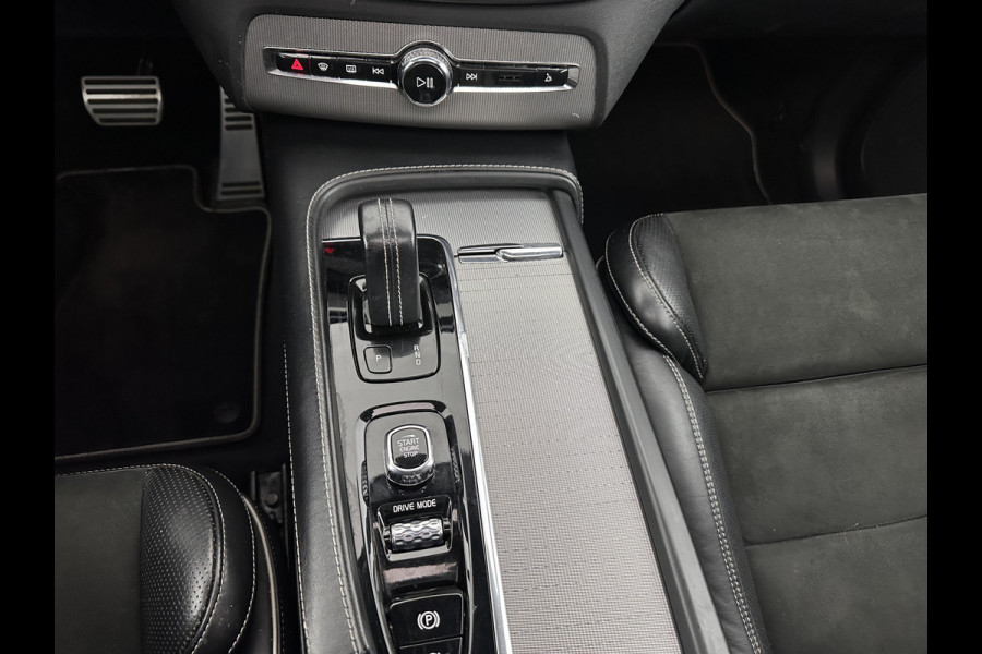 Volvo XC90 2.0 B5 AWD Inscription R-Design Intro Edition [7-Pers.] Aut. *PANO | LEATHER-ALCANTARA | FULL-LED | MEMORY-PACK | BOWERS&WILKINS | BLINDSPOT | KEYLESS | DIGI-COCKPIT | NAVI-FULLMAP | PRIVACYGLASS | HEATED-SPORTSEATS | TOWBAR | 20''ALU*