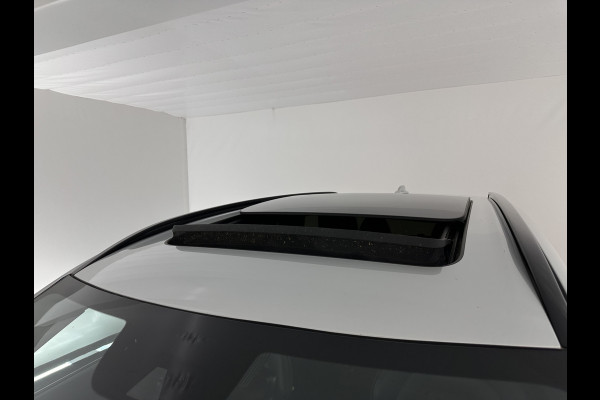 Volvo XC90 2.0 B5 AWD Inscription R-Design Intro Edition [7-Pers.] Aut. *PANO | LEATHER-ALCANTARA | FULL-LED | MEMORY-PACK | BOWERS&WILKINS | BLINDSPOT | KEYLESS | DIGI-COCKPIT | NAVI-FULLMAP | PRIVACYGLASS | HEATED-SPORTSEATS | TOWBAR | 20''ALU*