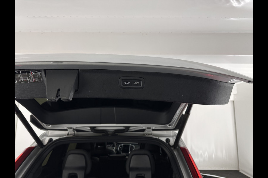 Volvo XC90 2.0 B5 AWD Inscription R-Design Intro Edition [7-Pers.] Aut. *PANO | LEATHER-ALCANTARA | FULL-LED | MEMORY-PACK | BOWERS&WILKINS | BLINDSPOT | KEYLESS | DIGI-COCKPIT | NAVI-FULLMAP | PRIVACYGLASS | HEATED-SPORTSEATS | TOWBAR | 20''ALU*