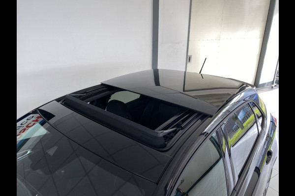 Volkswagen Polo 1.0 TSI R-Line Business DSG Panoramadak / Camera /Carplay / Navigatie / IQ Light