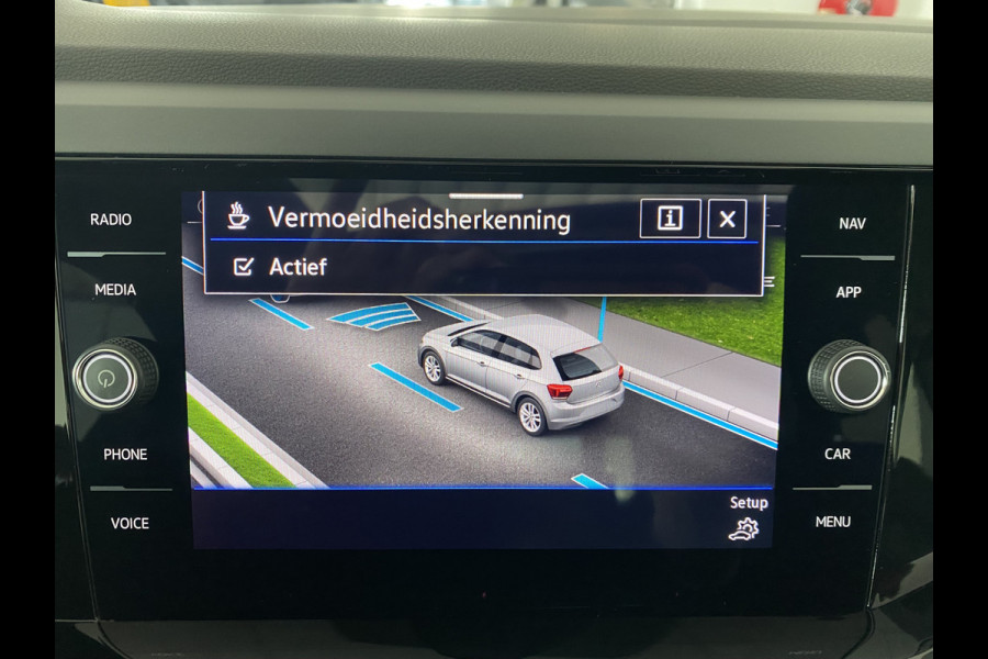 Volkswagen Polo 1.0 TSI R-Line Business DSG Panoramadak / Camera /Carplay / Navigatie / IQ Light