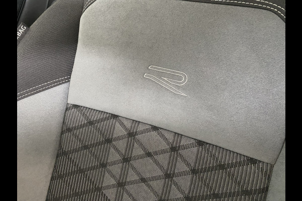 Volkswagen Polo 1.0 TSI R-Line Business DSG Panoramadak / Camera /Carplay / Navigatie / IQ Light