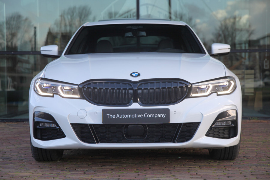 BMW 3-serie 330e M Sport |Head-Up|H&K|Pano|Laser|Driving ass|