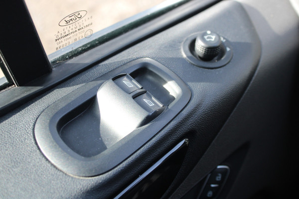 Ford Transit Custom 310 2.0 TDCI L2H1 Sport |Stoelverw.|Camera|Trekhaak|