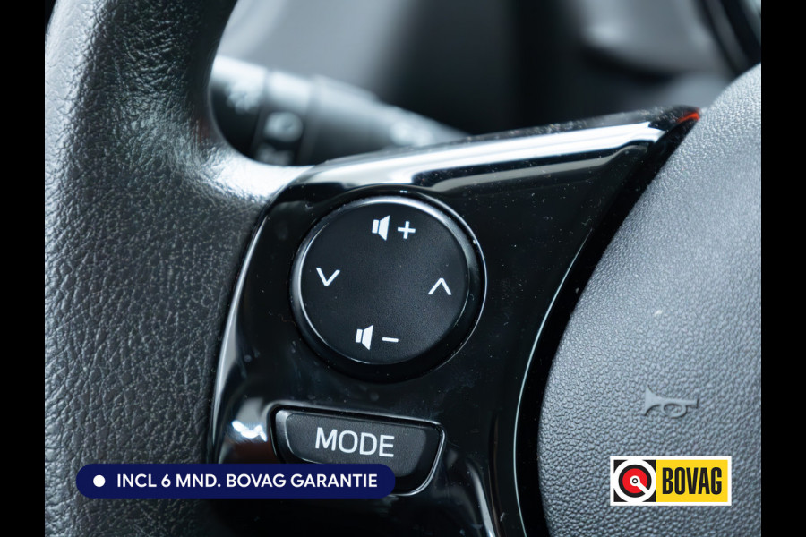 Peugeot 108 1.0 e-VTi Active 73 PK | Airconditioning | BT Telefoon & Audio | DAB | Led Dagrijverlichting | Zwart met. | Multifunctioneel stuurwiel, Centrale vergrendeling met afstandsbediening