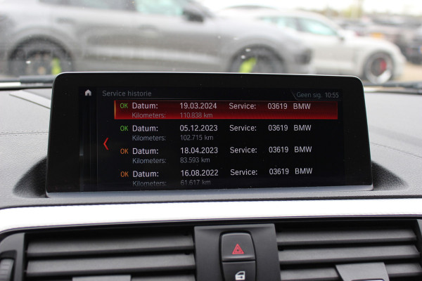 BMW 1-serie 118i Edition M Sport Shadow High Exe. / Leder / Navigatie / Parkeerhulp achter / Keyless / 18'' / Getint glas / Stoelverwarming / Cruise Control