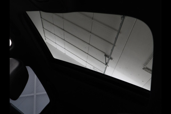 Audi A4 Limousine 35 TDI Launch edition Sport | Panoramadak | 360 Camera | Trekhaak | Adaptive Cruise | Carplay | Climate Control | LED