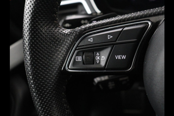 Audi A4 Limousine 35 TDI Launch edition Sport | Panoramadak | 360 Camera | Trekhaak | Adaptive Cruise | Carplay | Climate Control | LED