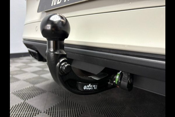 Volkswagen T-Roc 1.5 TSI R-Line PANO 2025