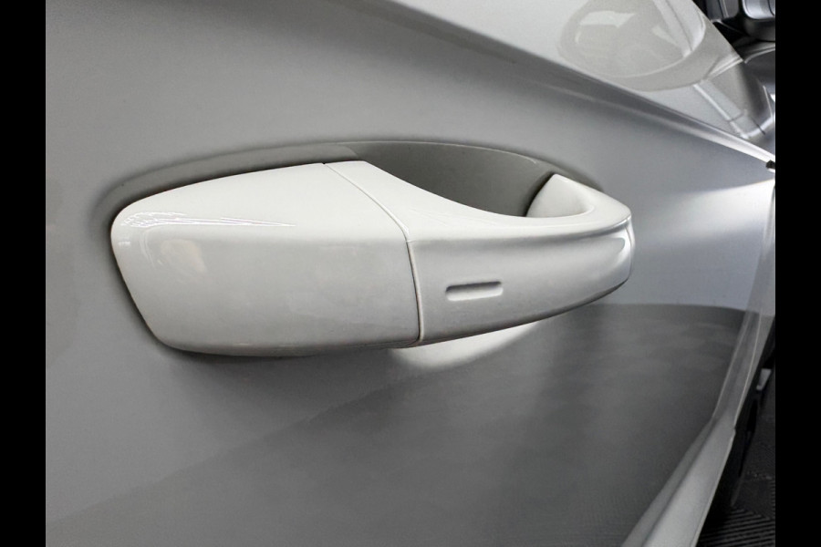 Volkswagen T-Roc 1.5 TSI R-Line PANO 2025