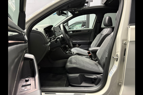 Volkswagen T-Roc 1.5 TSI R-Line PANO 2025