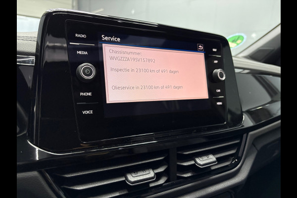 Volkswagen T-Roc 1.5 TSI R-Line PANO 2025