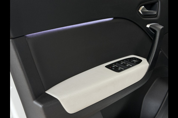 Renault Captur 1.3 TCe 130 Edition One Groot Navi | Bose | 18" | Camera | Stoel & Stuur verwarming 100% Dealer Onderhouden!