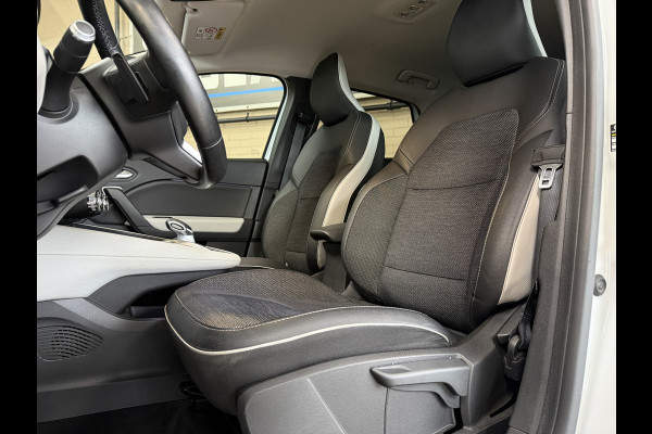 Renault Captur 1.3 TCe 130 Edition One Groot Navi | Bose | 18" | Camera | Stoel & Stuur verwarming 100% Dealer Onderhouden!