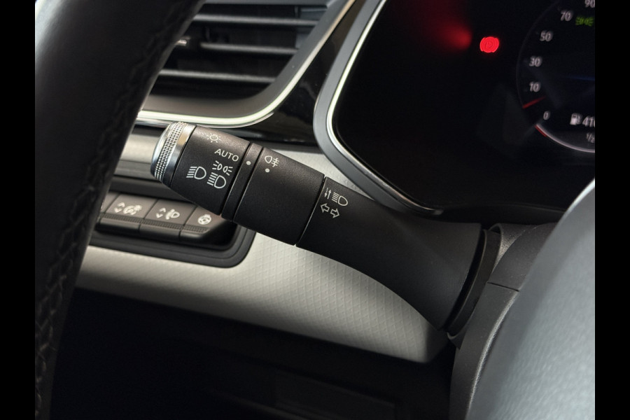 Renault Captur 1.3 TCe 130 Edition One Groot Navi | Bose | 18" | Camera | Stoel & Stuur verwarming 100% Dealer Onderhouden!