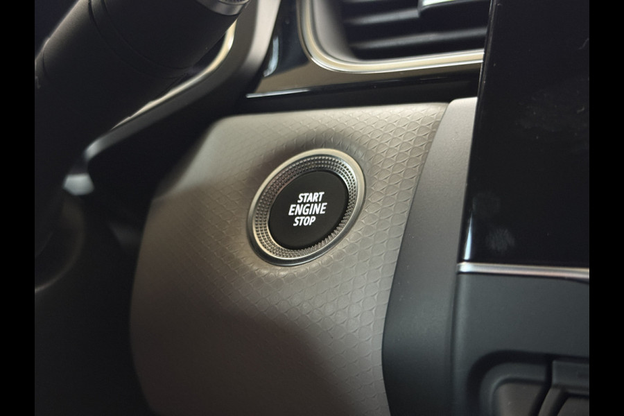 Renault Captur 1.3 TCe 130 Edition One Groot Navi | Bose | 18" | Camera | Stoel & Stuur verwarming 100% Dealer Onderhouden!