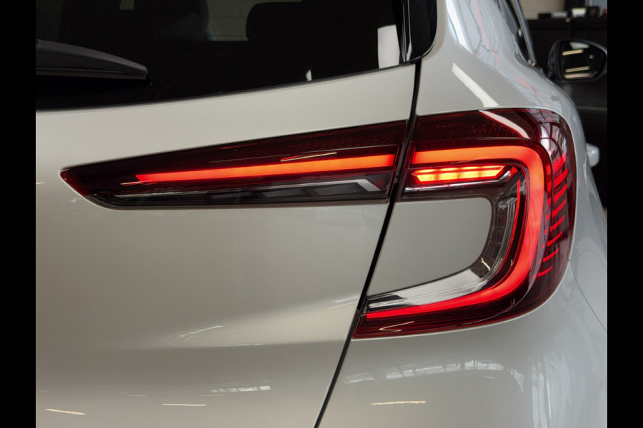 Renault Captur 1.3 TCe 130 Edition One Groot Navi | Bose | 18" | Camera | Stoel & Stuur verwarming 100% Dealer Onderhouden!