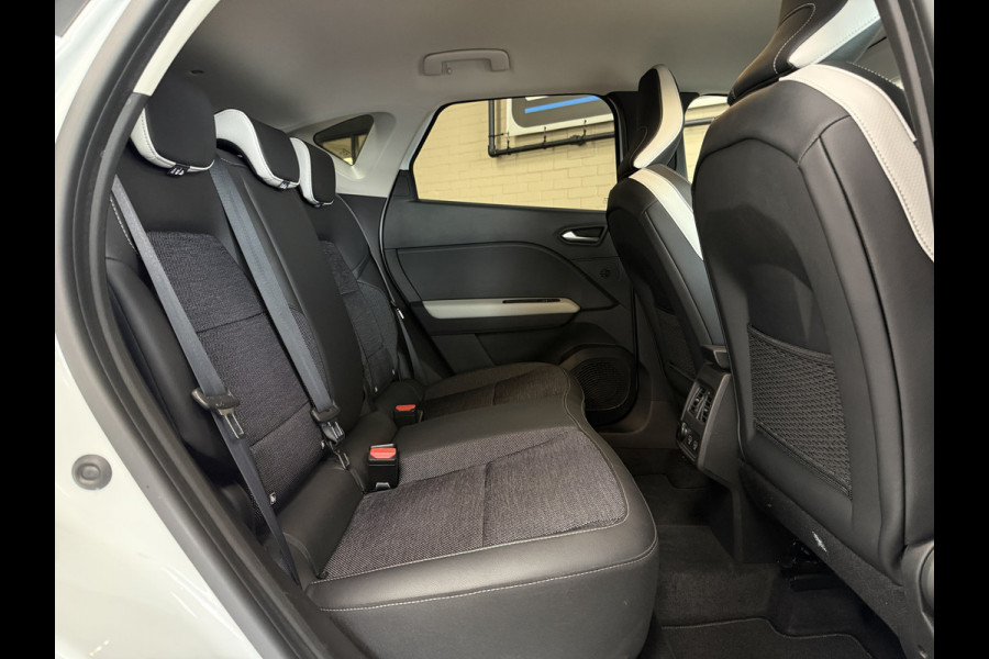 Renault Captur 1.3 TCe 130 Edition One Groot Navi | Bose | 18" | Camera | Stoel & Stuur verwarming 100% Dealer Onderhouden!