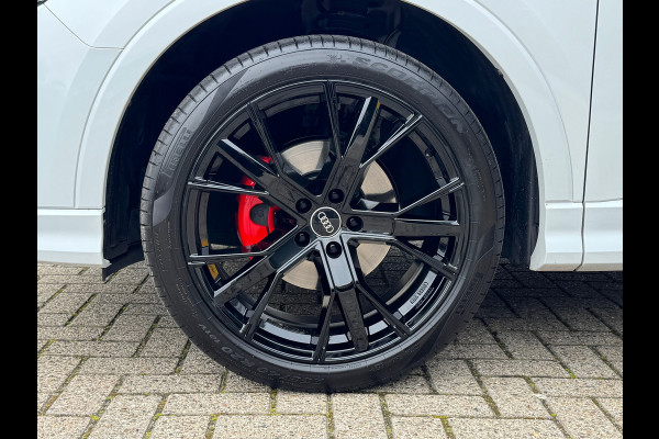 Audi Q3 35 TFSI S Line Edition * Panorama * Trekhaak * Stoelverwarming * Camera *