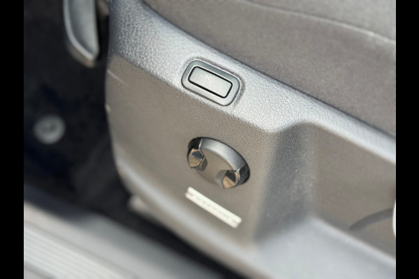 Volkswagen Touran 1.5 TSI Comfortline 2019 NAVI AIRCO Trekh!