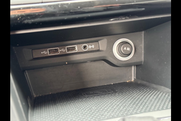 Volkswagen Touran 1.5 TSI Comfortline 2019 NAVI AIRCO Trekh!