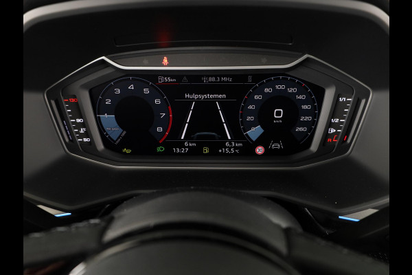 Audi A1 Sportback Advanced edition 25 TFSI 95 pk | Ledlampen voor en achter | Sportstoelen voor | Ambient verlichting | Privacy glas |