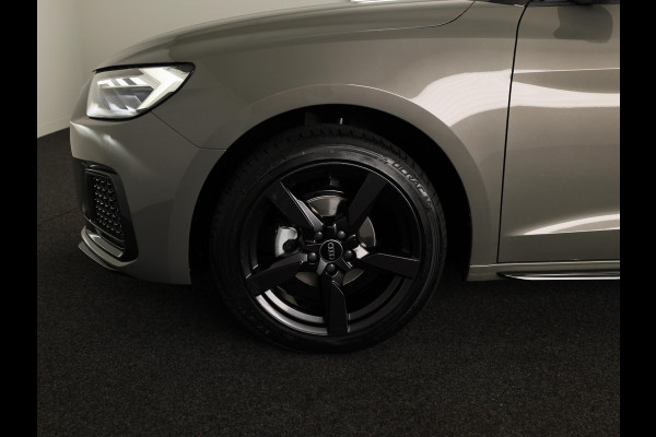 Audi A1 Sportback Advanced edition 25 TFSI 95 pk | Ledlampen voor en achter | Sportstoelen voor | Ambient verlichting | Privacy glas |