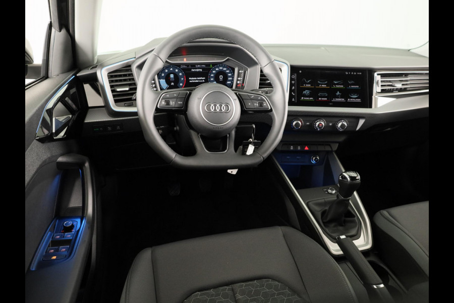 Audi A1 Sportback Advanced edition 25 TFSI 95 pk | Ledlampen voor en achter | Sportstoelen voor | Ambient verlichting | Privacy glas |